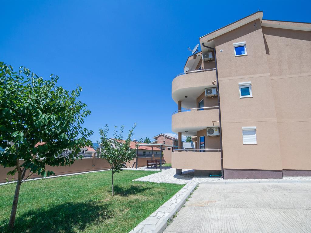 Apartments Urban Wild Kotor Exterior photo